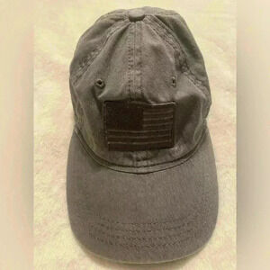 Baseball cap with American Flag in front in gray. Adjustable. By Academy. Unisex